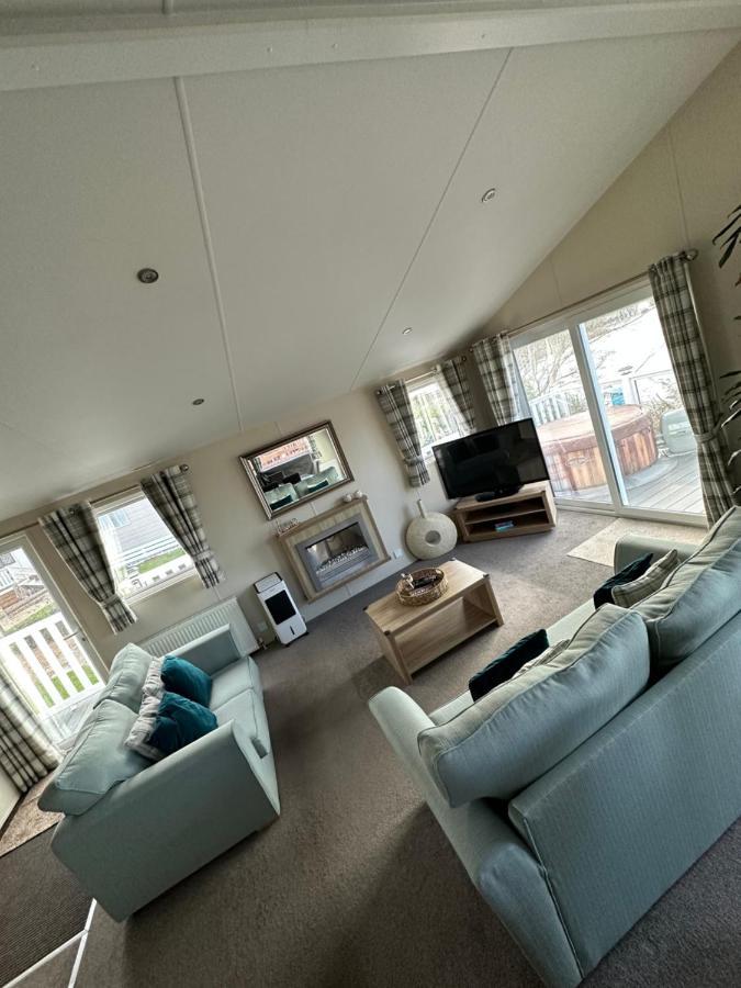 Lodge On The Lake At Lakeside Holiday Park Chichester Kültér fotó